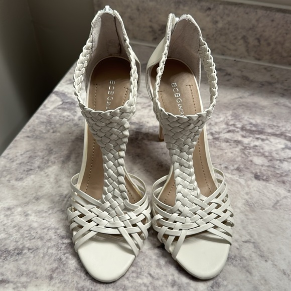 BCBGenerstion Preston heels size 7.5. White. - Picture 2 of 7